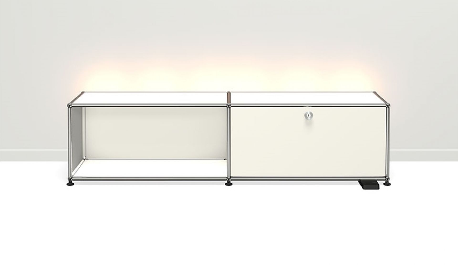 E Sideboard TV/Hi-Fi-furniture with dimmable light USM Haller